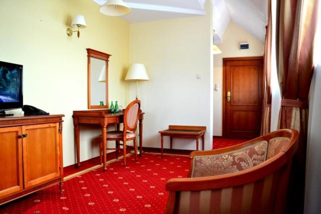 Hotel Stodolka Cminsk Exterior photo