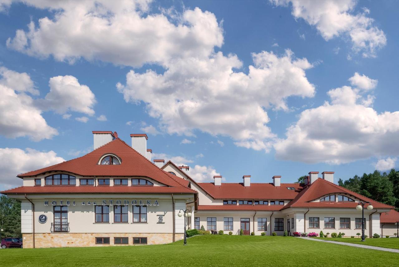 Hotel Stodolka Cminsk Exterior photo